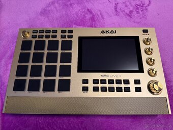 MPC LIVE 2 - GOLD EDITION - 11