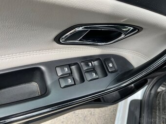 Kia Seed 1.6 CRDi 94KW automat r.v.2014 - 11