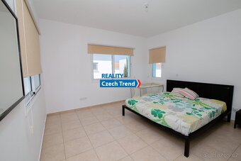 Prodej vily se 3 ložnicemi a soukromým bazénem, 270 m2 na Ky - 11