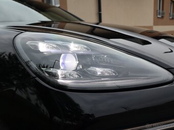 Porsche Cayenne 3.0i V6 LED rv.2019 zachovalý stav - 11