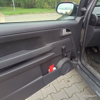 Fox 1.2i rok 2009, servisované, TOP - 11