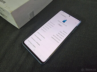 Samsung Galaxy S20 FE G780G 128GB - zachovalý - 11