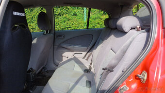 Almera 1.5i 2003 - 11