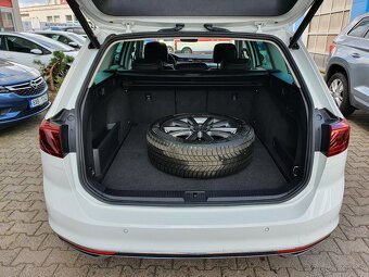 VW Passat B8 GTE Variant 1.4TSI 160kW DSG - záruka Autodraft - 11
