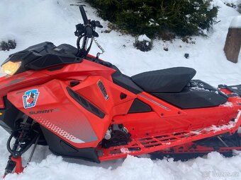 Sněžný skútr ski doo 850 E-TEC SUMMIT 154 - 11
