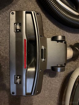 Prodám vysavač SENCOR SVC 9000BK – TOP stav - 11