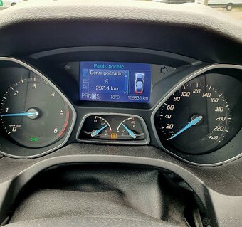 Ford Focus, Turnier Champions Edition 2.0 - 11