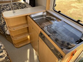 Karavan Delta 440 Pojezd, zánovní předstan - 11