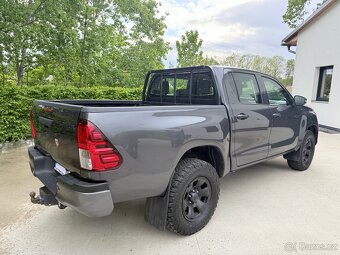 TOYOTA HILUX 2.4 D4D WEBASTO 1.Majitel DPH - 11