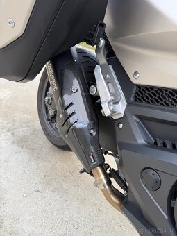 Honda Forza 750 model 2025 - 11