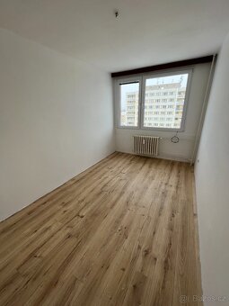 Pronájem 3+1, 80m2, 11 patro, Slezske - 11