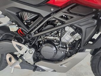 Honda CB125R ABS - 11