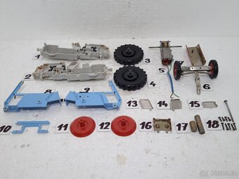 ND na KDN retro Traktor Zetor Crystal 8011 - 11