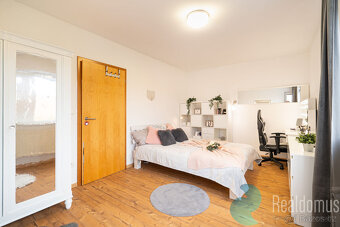 Rodinný dům 4+kk, 120m2, garáž, bazén, zahrada, Roudné, okre - 11