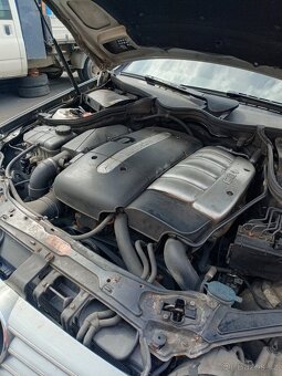 MERCEDES  CLK 270 CDI - 11