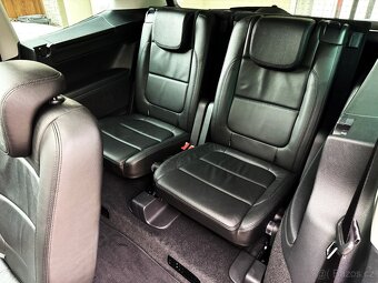 VOLKSWAGEN SHARAN 2.0TDI DSG,7-MÍST,KŮŽE,XENONY,TAŽNÉ,KAMERA - 11