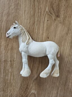 Schleich 13735 Klisna chovná (shirská) - 11