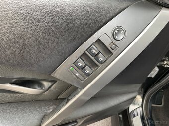 BMW 523i E60,M-PAKET,benzin,130kW,r.v. 2005 - 11