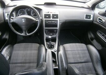 Peugeot 307 1.6i 80kw,Digi klima benzín manuál 80 kw - 11