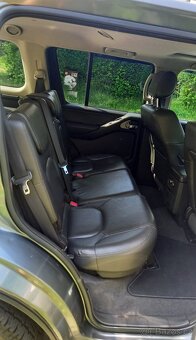 Nissan Pathfinder - 11