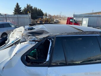 Toyota Rav 4 2.5i HYBRID 4x4 aut. Selection 2020 - 11