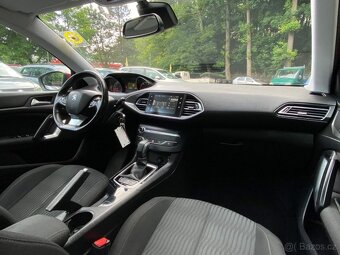 Peugeot 308 Combi 1.2 96kW automat panorama 2015 110tkm - 11