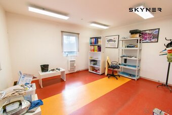 Prodej multifunkční ocelové haly s kancelářským zázemím, man - 11