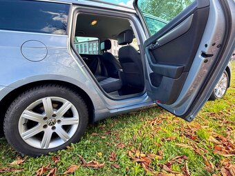 VW PASSAT COMBI 2.0 TDi 103KW SPORTLINE - 11