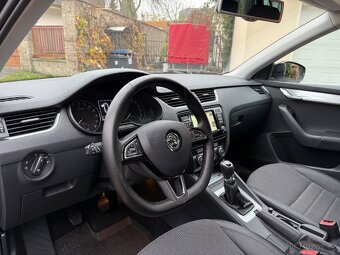Škoda Octavia Elegance Combi III 2.0 TDI 110KW - 11
