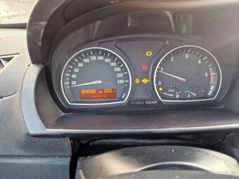 Nabízím BMW E83 3,0D 160kw manuál R.V.2004 - 11