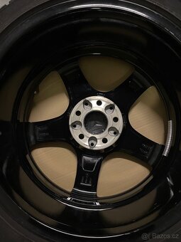 Original zimni alu kola Mercedes C r18 W205 S205 98% - 11