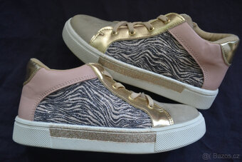 luxusní dívčí boty Michael Kors, Geox v.32,33,34 - 11