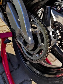 Yamaha R1 okruhovka - 11