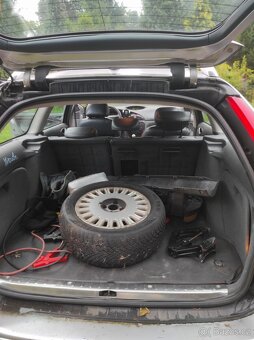 2x Citroen C5 sedan a kombi - 11