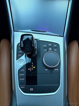BMW 330i g20 - 11