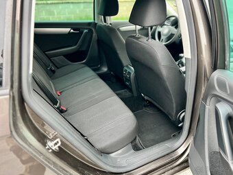 VW Passat B7 Combi - 11