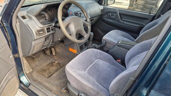 MitsubishiPajero 2.5TD 85kW najeto 82tkm - 11