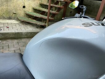 Suzuki SV650N - 11