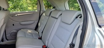 Mercedes B 180 - 11