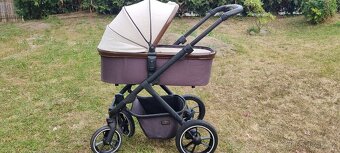 Cybex autosedačka s Izofixem a kočárek Moon Scala - 11
