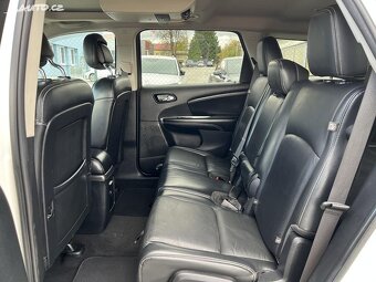 🚗 Fiat Freemont 2.0MJT 4x4 AUTOMAT KŮŽE 7MÍST - 11