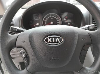 Kia Carnival FACELIFT 2.2 CRDI 110 KW 7 míst - 11