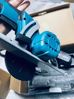 Okružní pila s příslušenstvím - 11