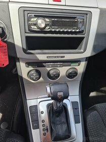 VW Passat 2.0 TDI 103kw CR  2009/ 1.9 TDI BXE - 11
