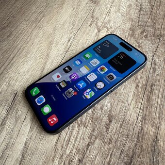 iPhone 15 Pro 256GB, modrý, eSIM (rok záruka) - 11