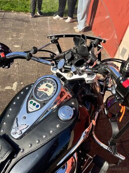 Kawasaki VN 900 - 11