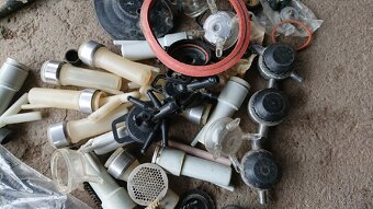 2x konvové dojení a díly dojící zařízení - 11