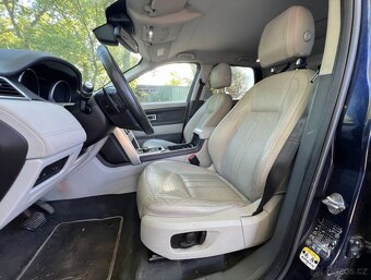 Land Rover Discovery Sport - 11