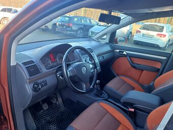VW TOURAN CROSS 2.0TDI, 6 rychl., ALU, 191.000KM, FACELIFT - 11