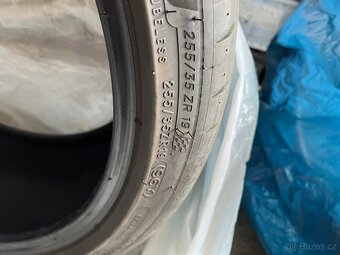Michelin pilot sport 4 225/40/19 a 255:35/19 - 11